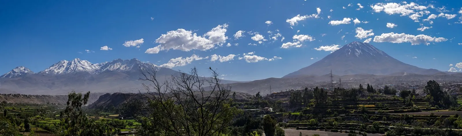 Vista desde la cumbre del CLIMBING: ESCALANDO EL VOLCAN CHACHANI